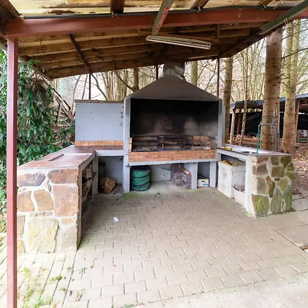 Cozy Family In Villa Érezée