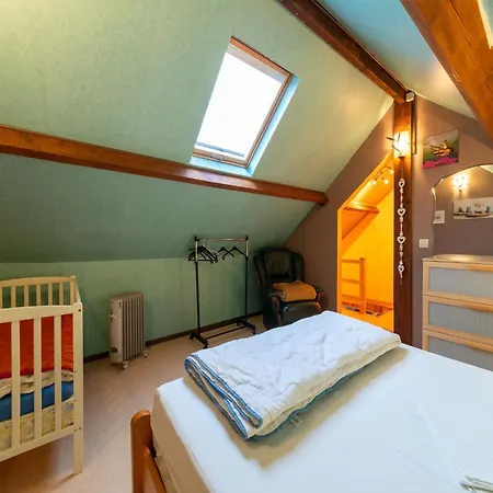 Cozy Family In Villa *