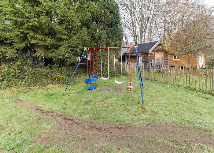 Cozy Family In Villa Érezée